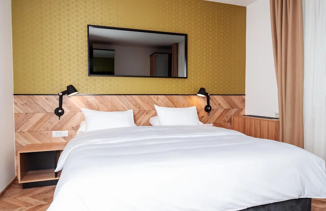 Urban Boutique Hotel Center-1